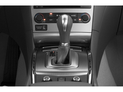 2015 INFINITI Q40 4dr Sdn RWD