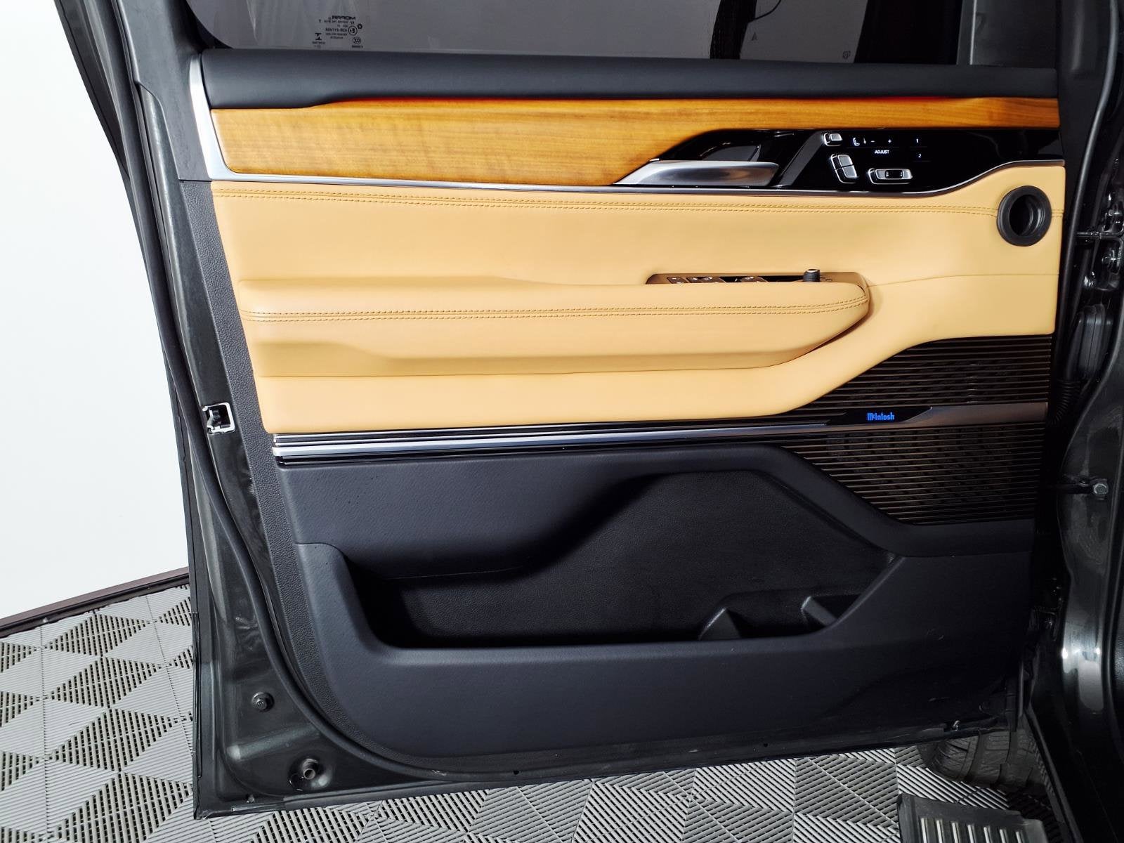 2023 Jeep Grand Wagoneer L Series III