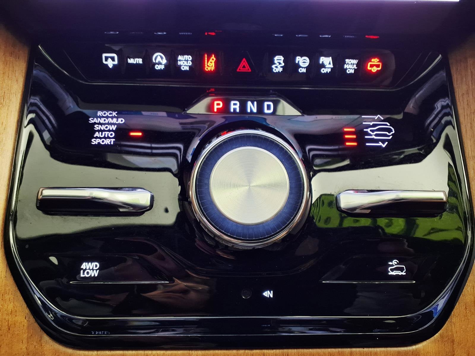 2023 Jeep Grand Wagoneer L Series III