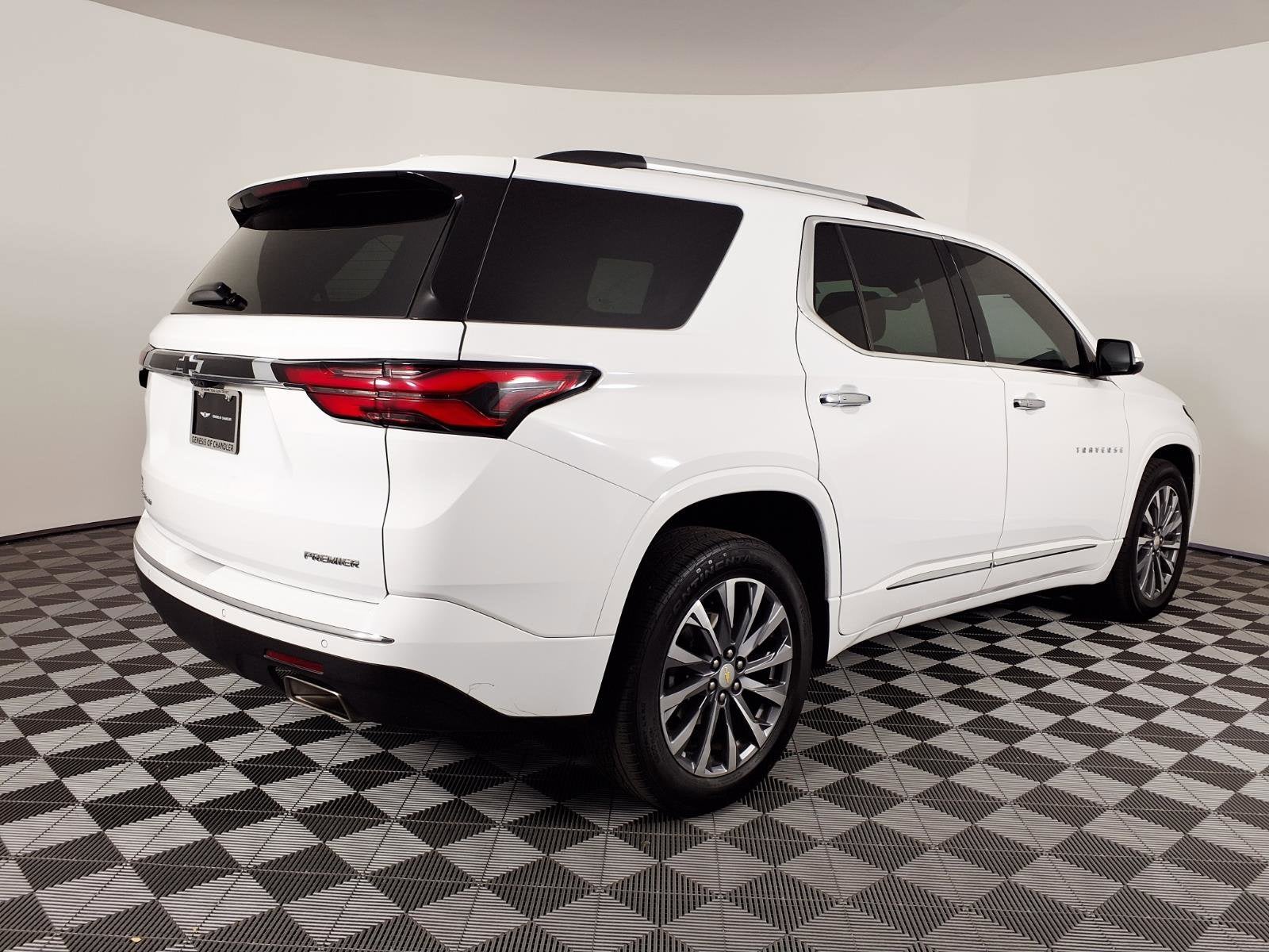 2023 Chevrolet Traverse Premier