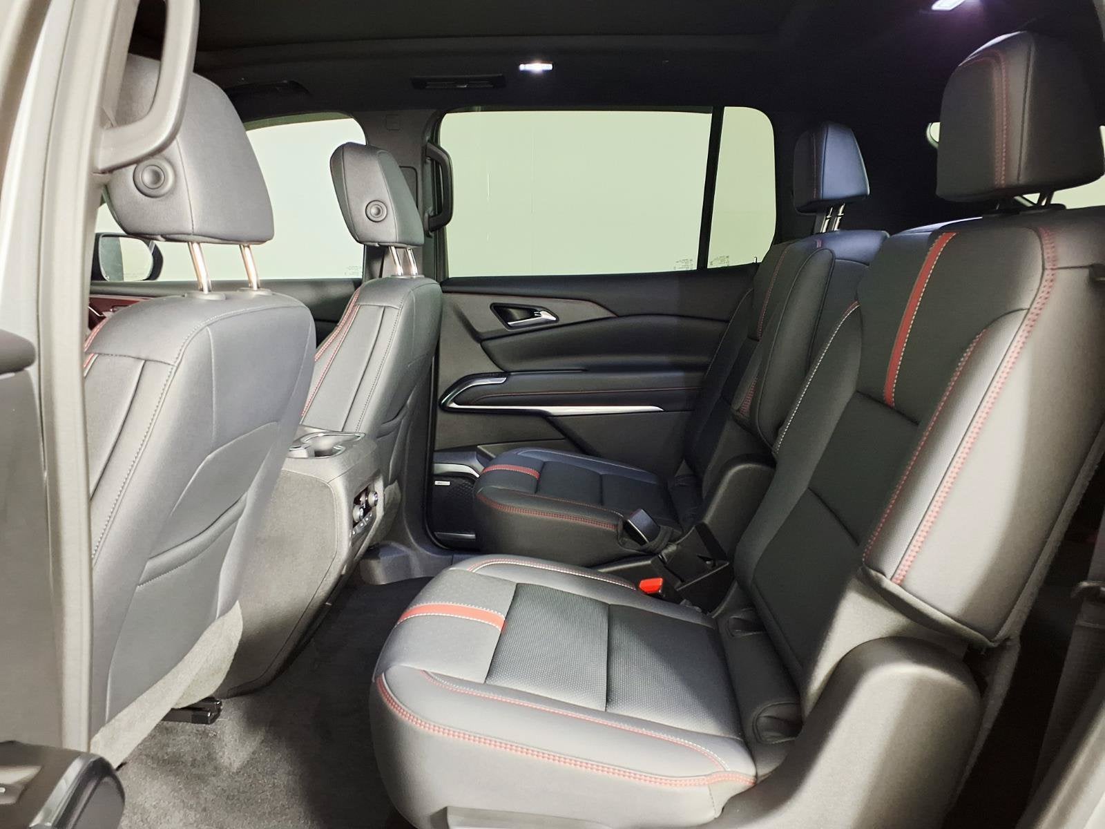 2024 Chevrolet Traverse AWD RS