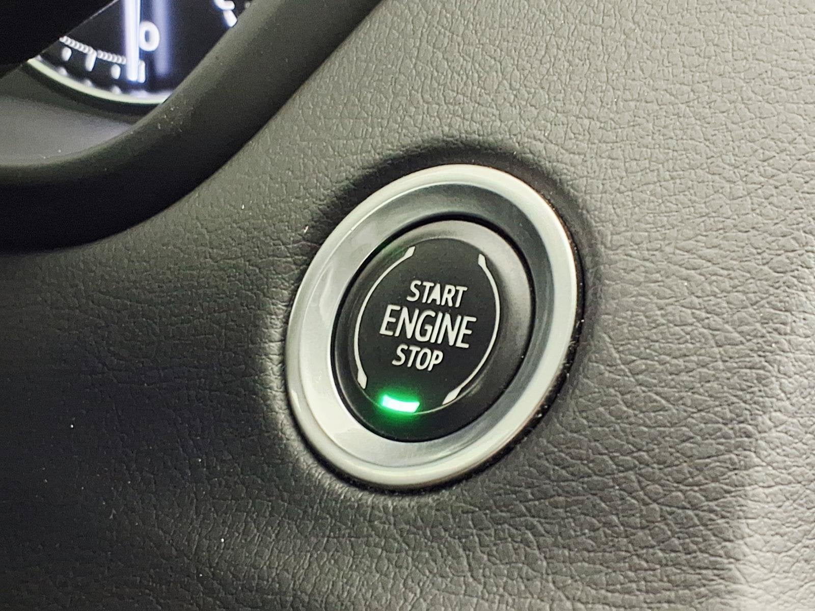 2023 Cadillac XT4 FWD Premium Luxury