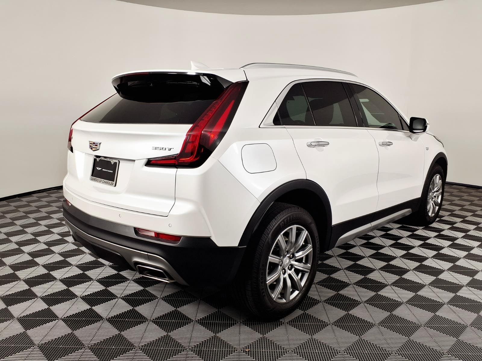 2023 Cadillac XT4 FWD Premium Luxury