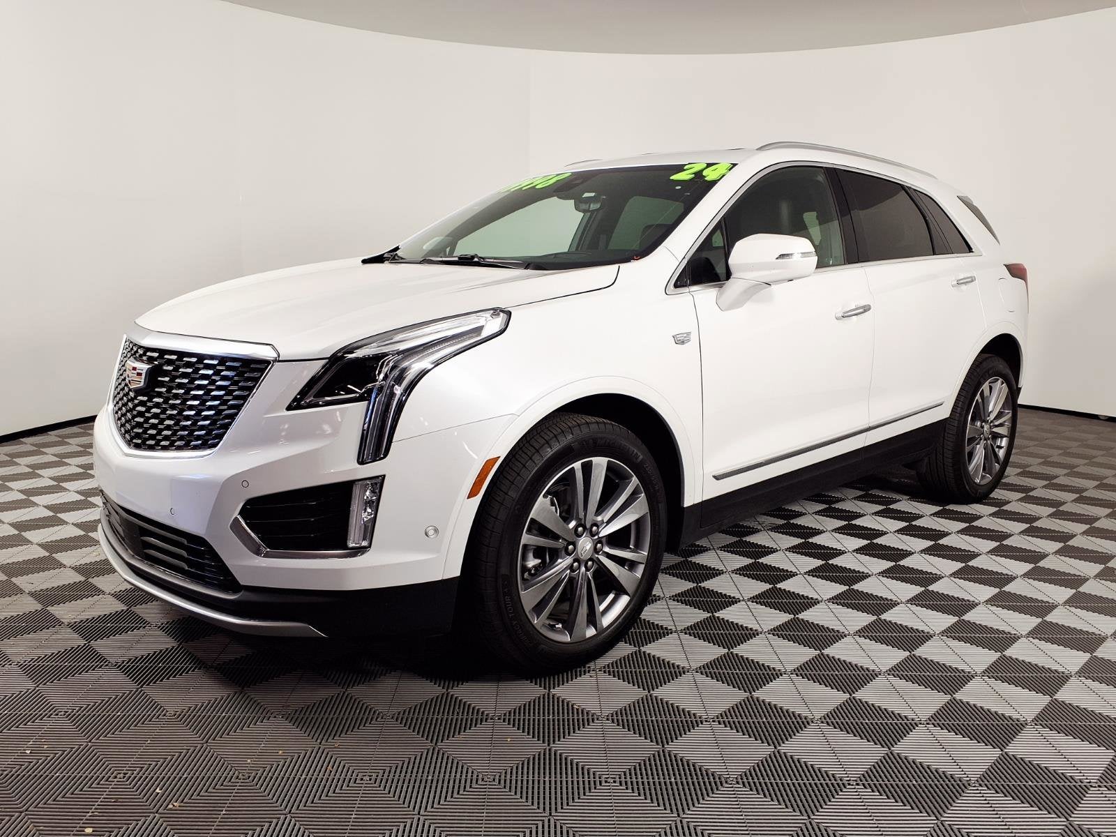 2024 Cadillac XT5 FWD Premium Luxury