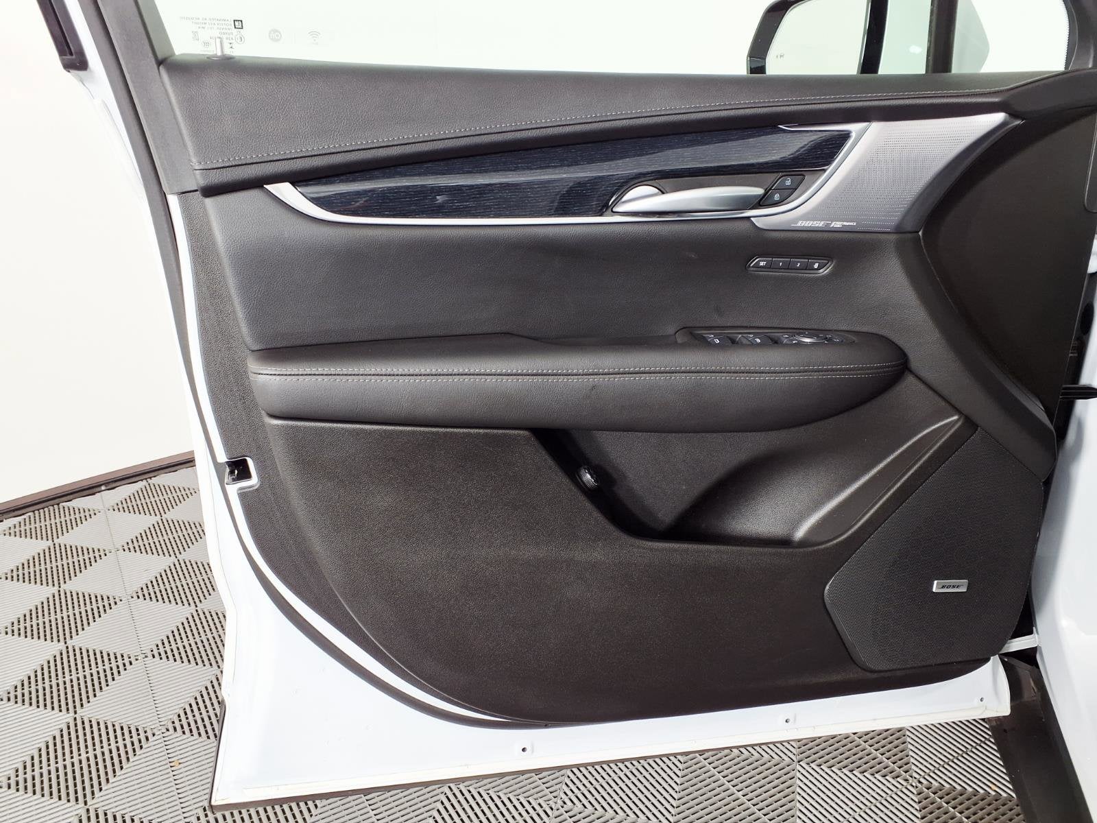 2024 Cadillac XT5 FWD Premium Luxury