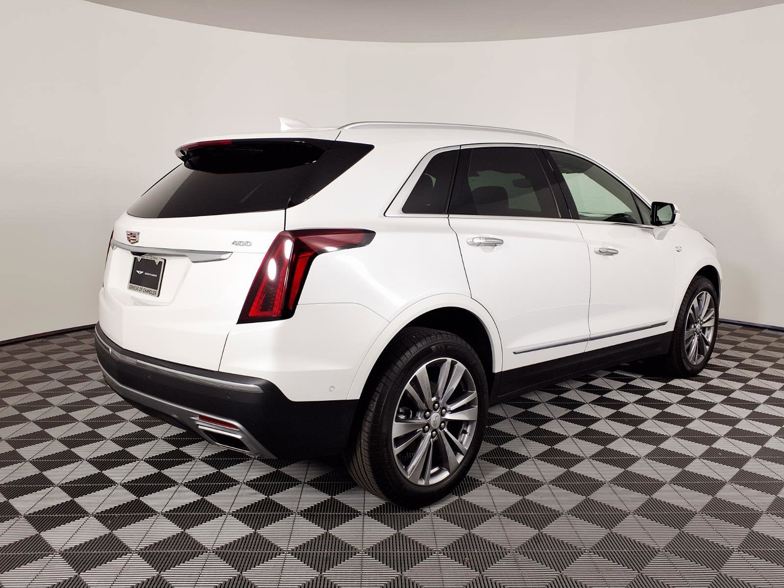 2024 Cadillac XT5 FWD Premium Luxury