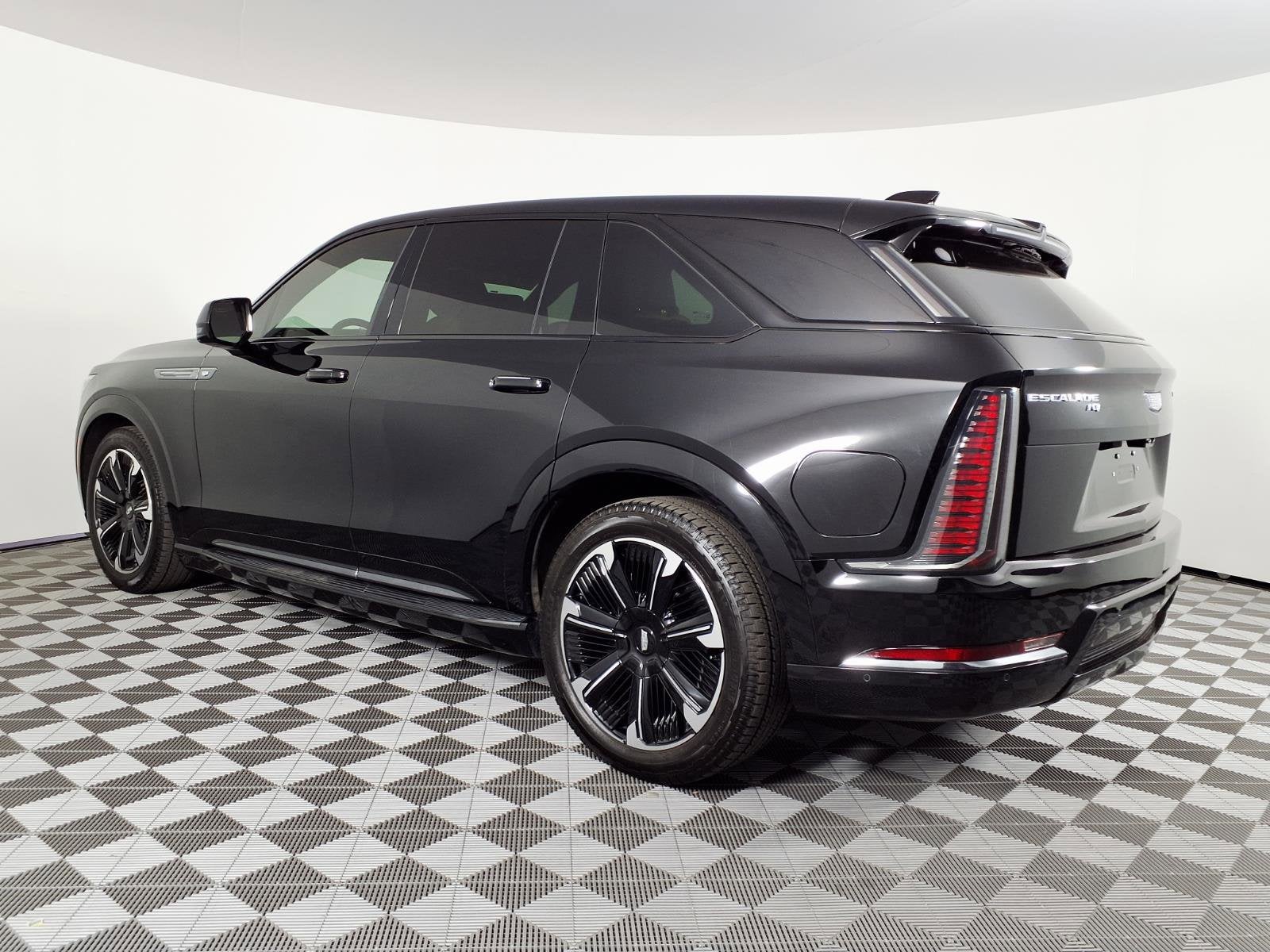 2025 Cadillac ESCALADE IQ Sport 2