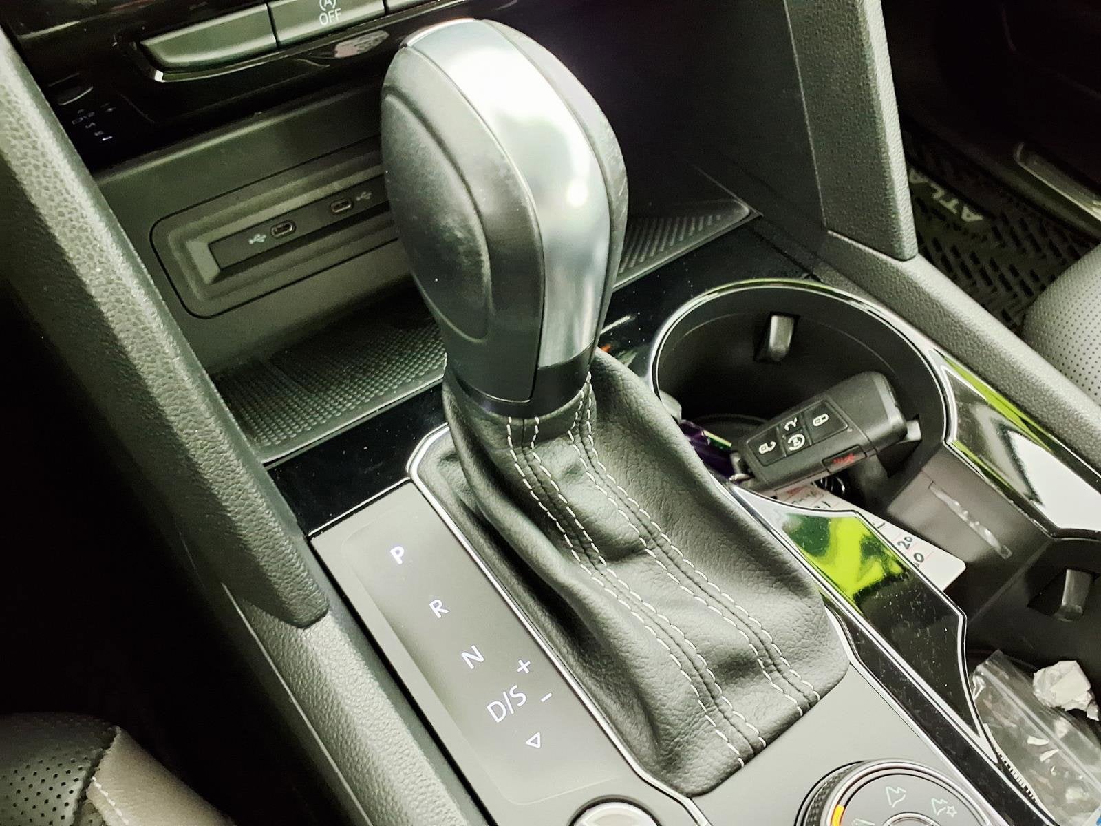 2021 Volkswagen Atlas 3.6L V6 SEL Premium
