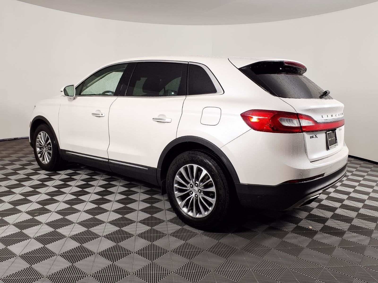 2016 Lincoln MKX Select