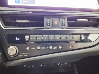 2025 Lexus ES ES 300h