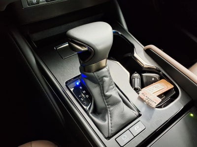 2025 Lexus ES ES 300h