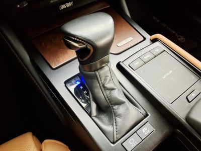 2022 Lexus ES ES 300h Luxury