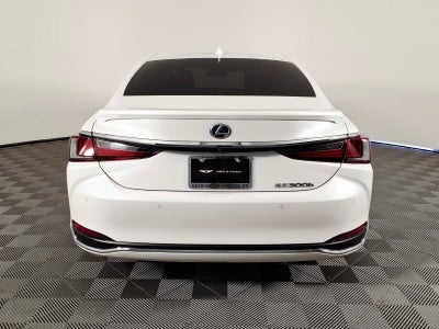 2022 Lexus ES ES 300h Luxury