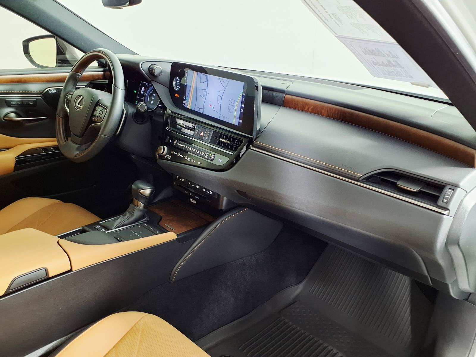 2022 Lexus ES ES 300h Luxury