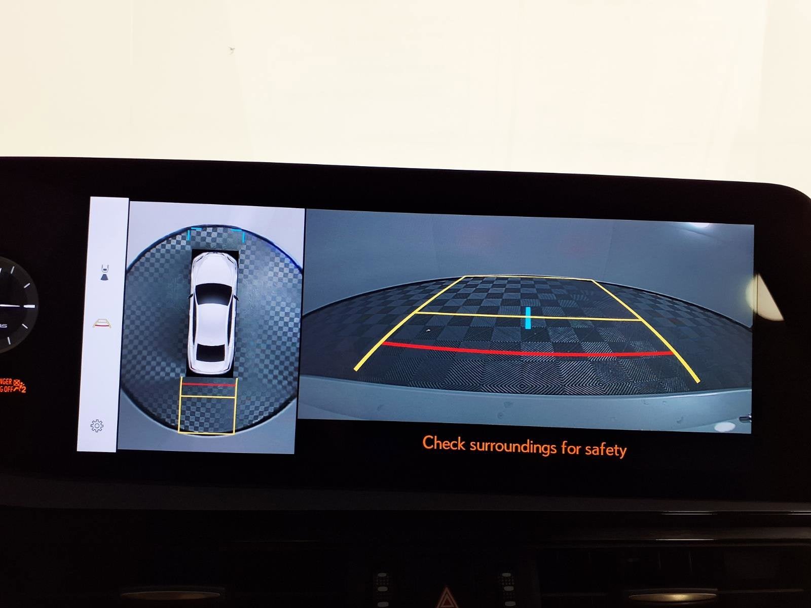 2025 Lexus ES ES 300h Luxury