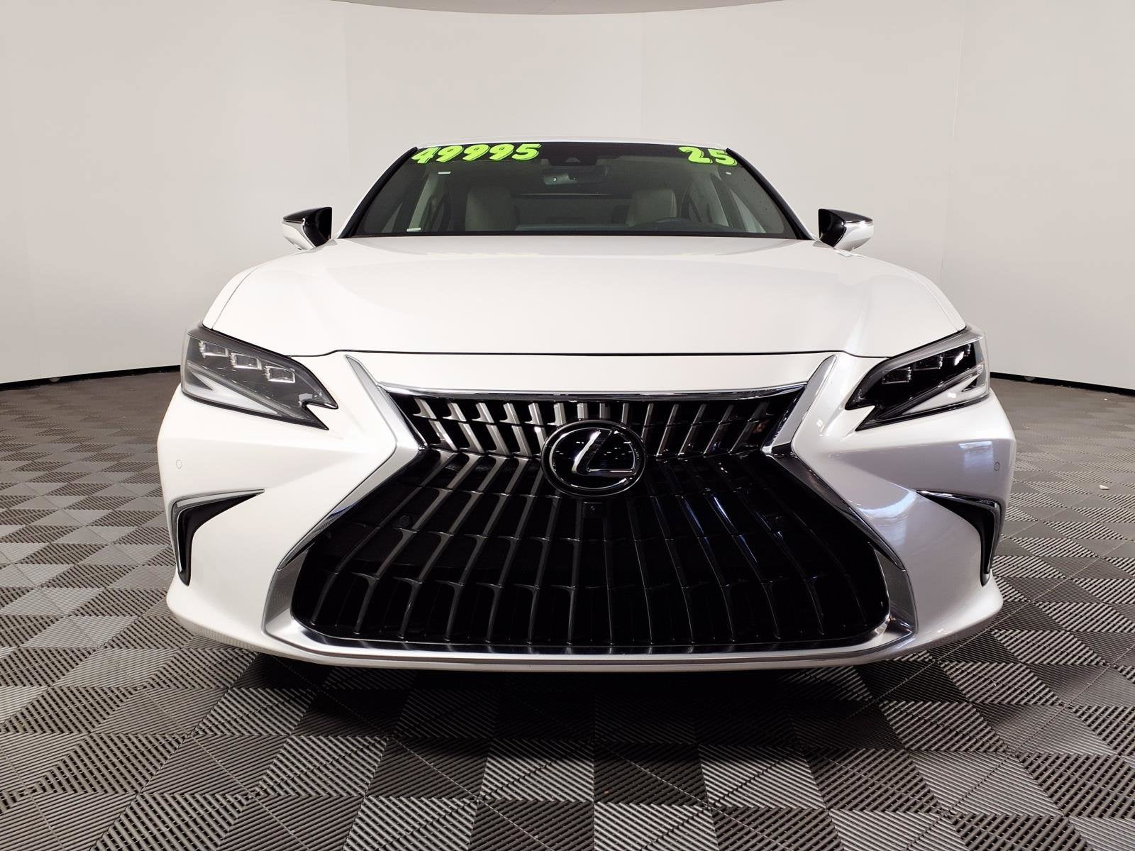 2025 Lexus ES ES 300h Luxury
