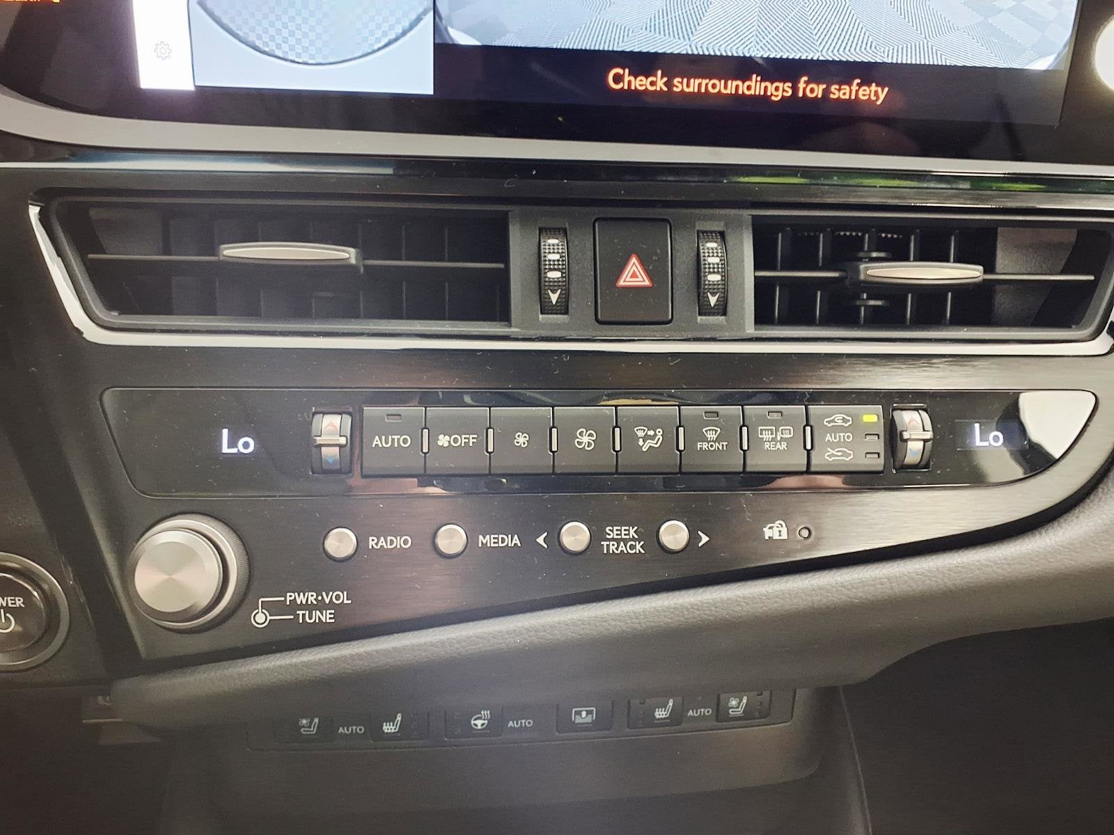 2025 Lexus ES ES 300h Luxury