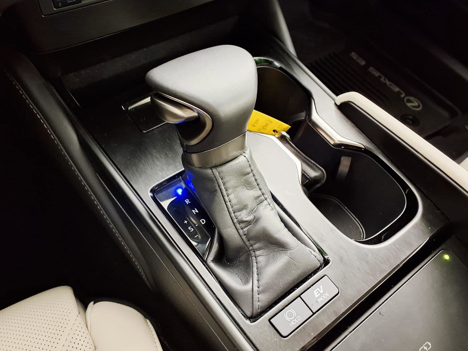 2025 Lexus ES ES 300h Luxury