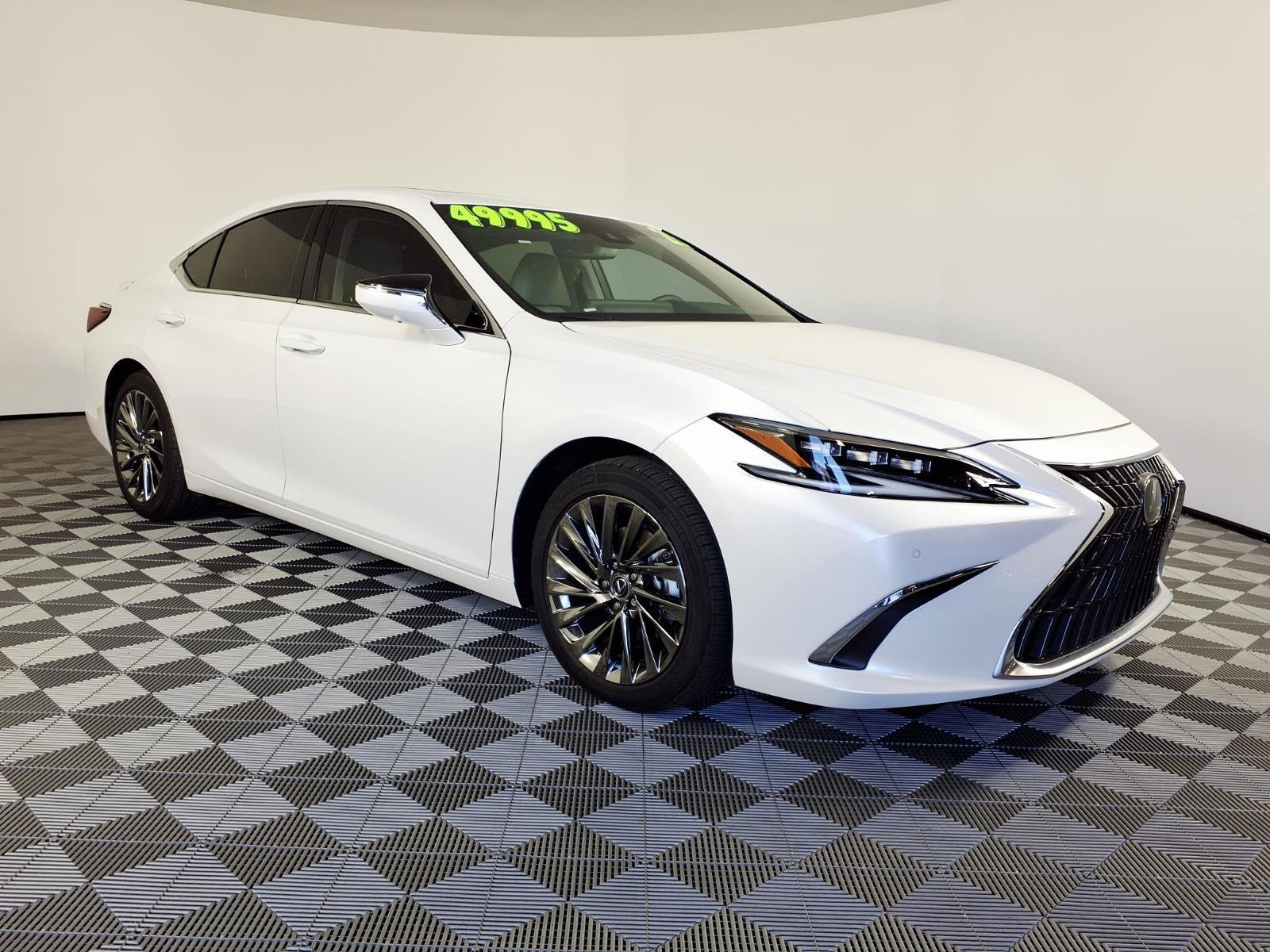 2025 Lexus ES ES 300h Luxury