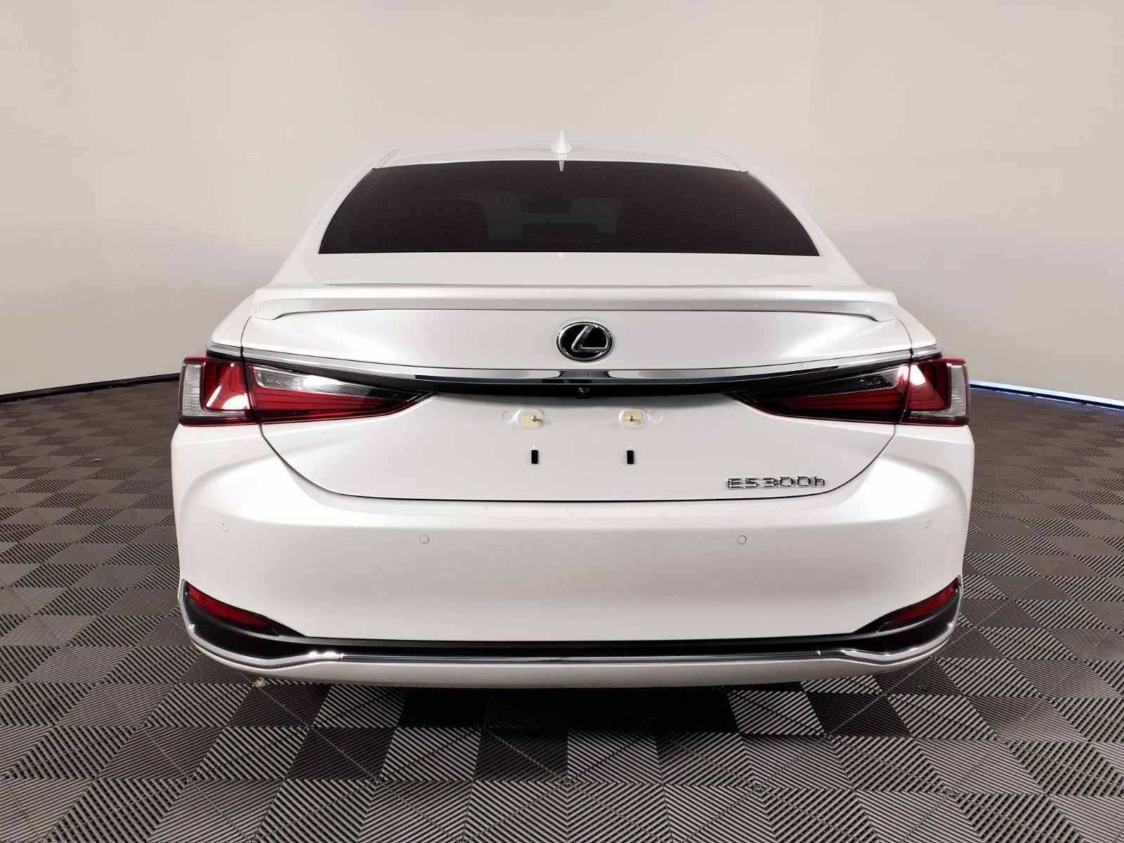 2025 Lexus ES ES 300h Luxury