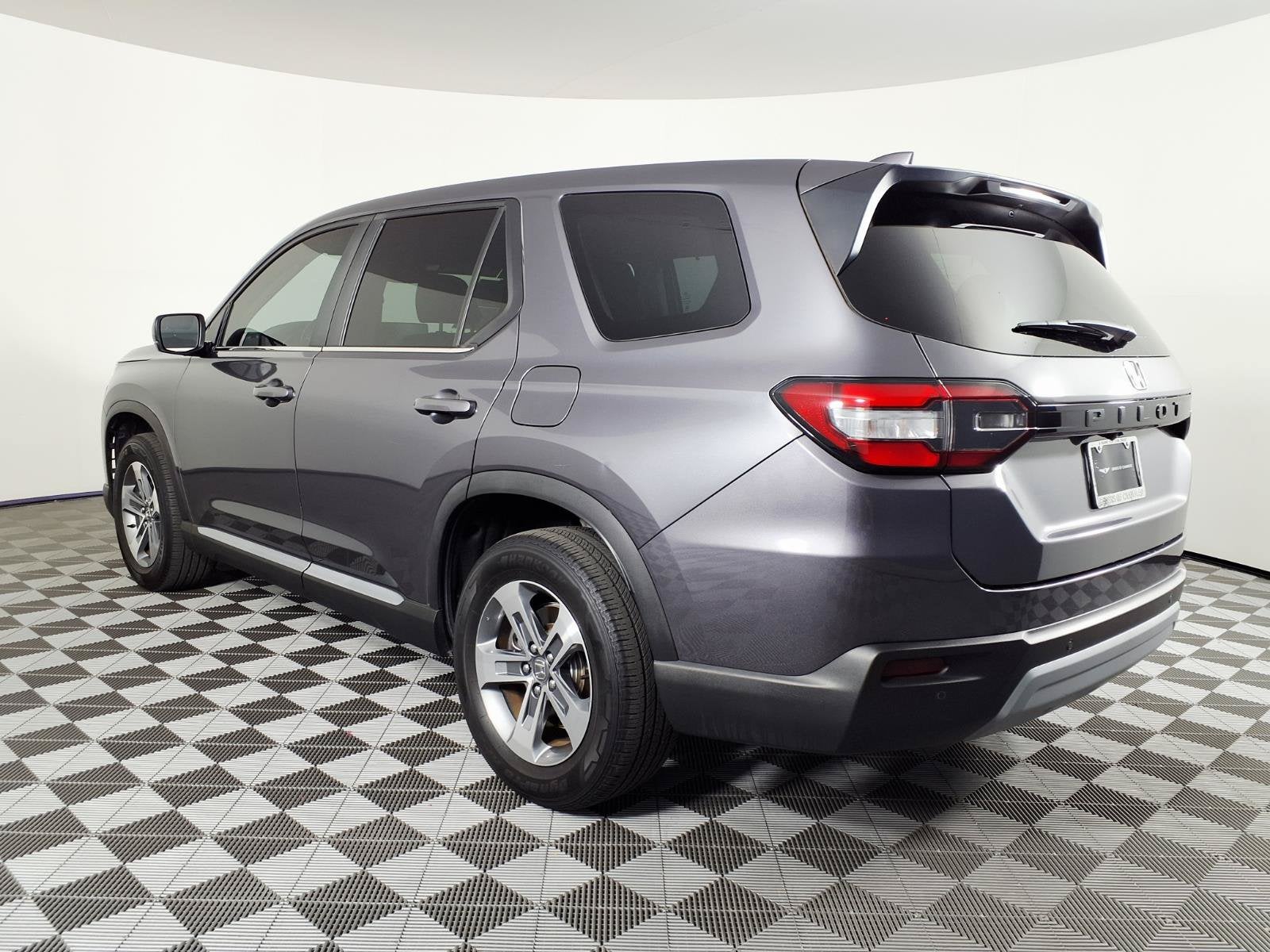 2024 Honda Pilot EX-L 8 Passenger