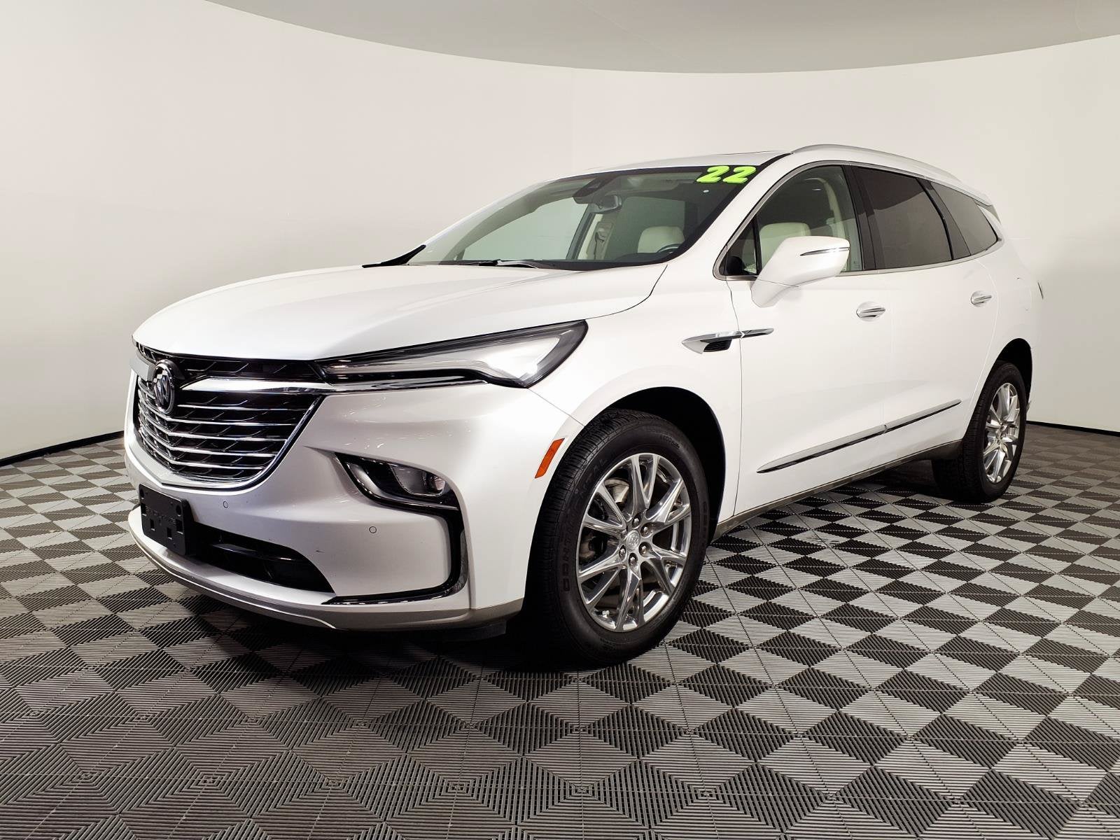 2022 Buick Enclave Essence
