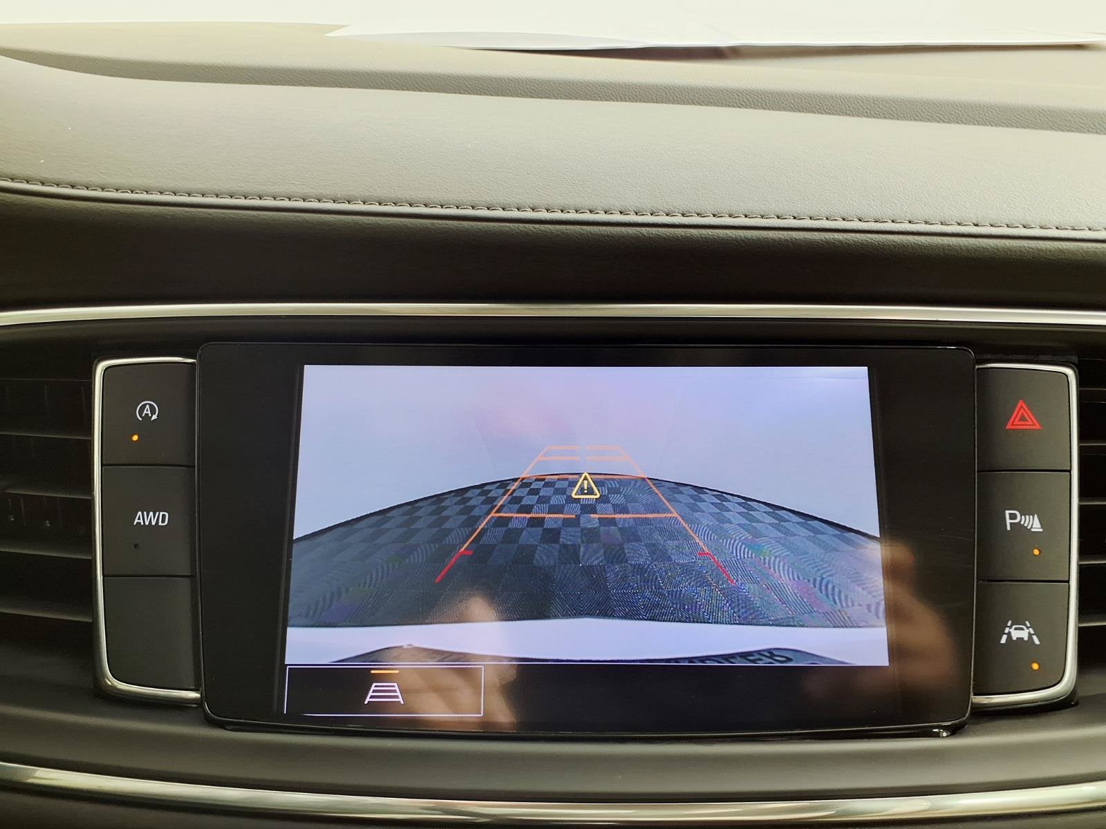 2022 Buick Enclave Essence