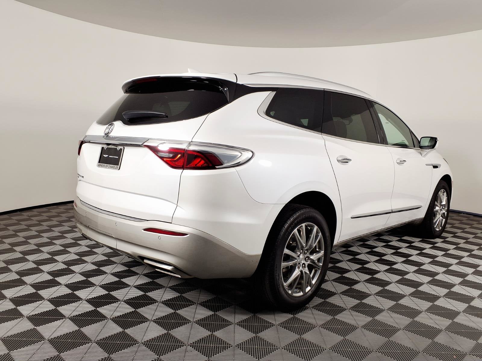2022 Buick Enclave Essence