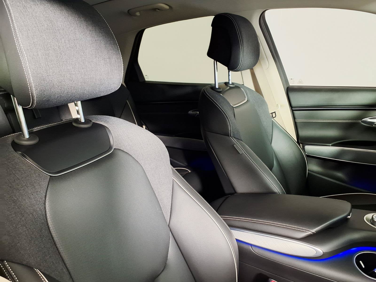 2023 Genesis Electrified GV70 Advanced