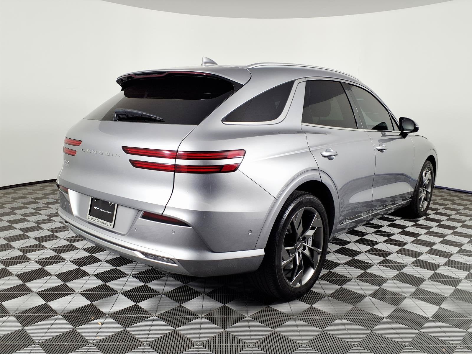 2023 Genesis Electrified GV70 Advanced