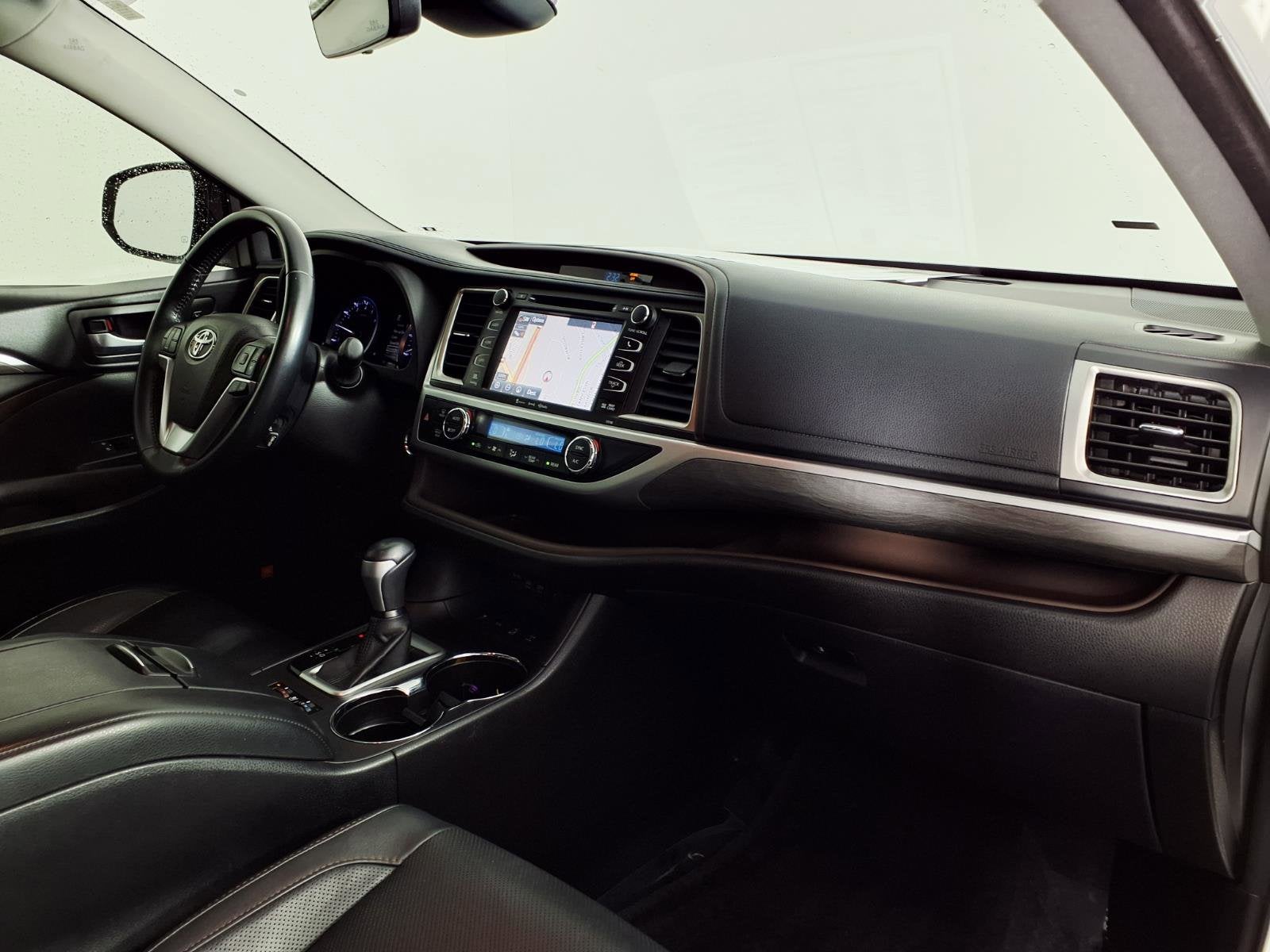 2017 Toyota Highlander Base