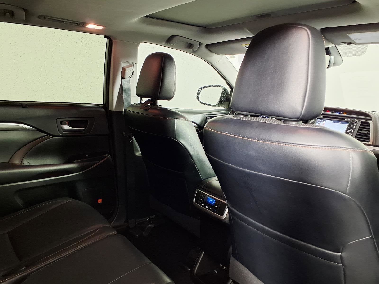 2017 Toyota Highlander Base