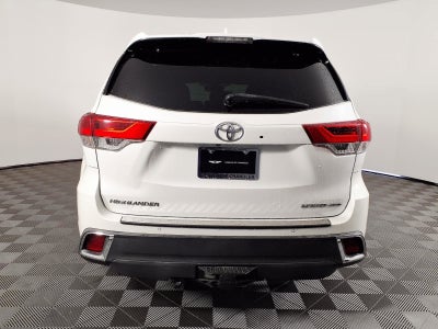2017 Toyota Highlander Base
