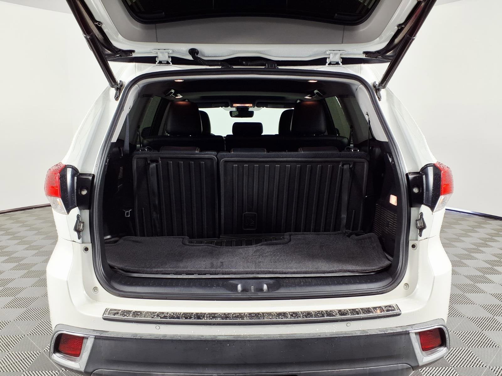 2017 Toyota Highlander Base