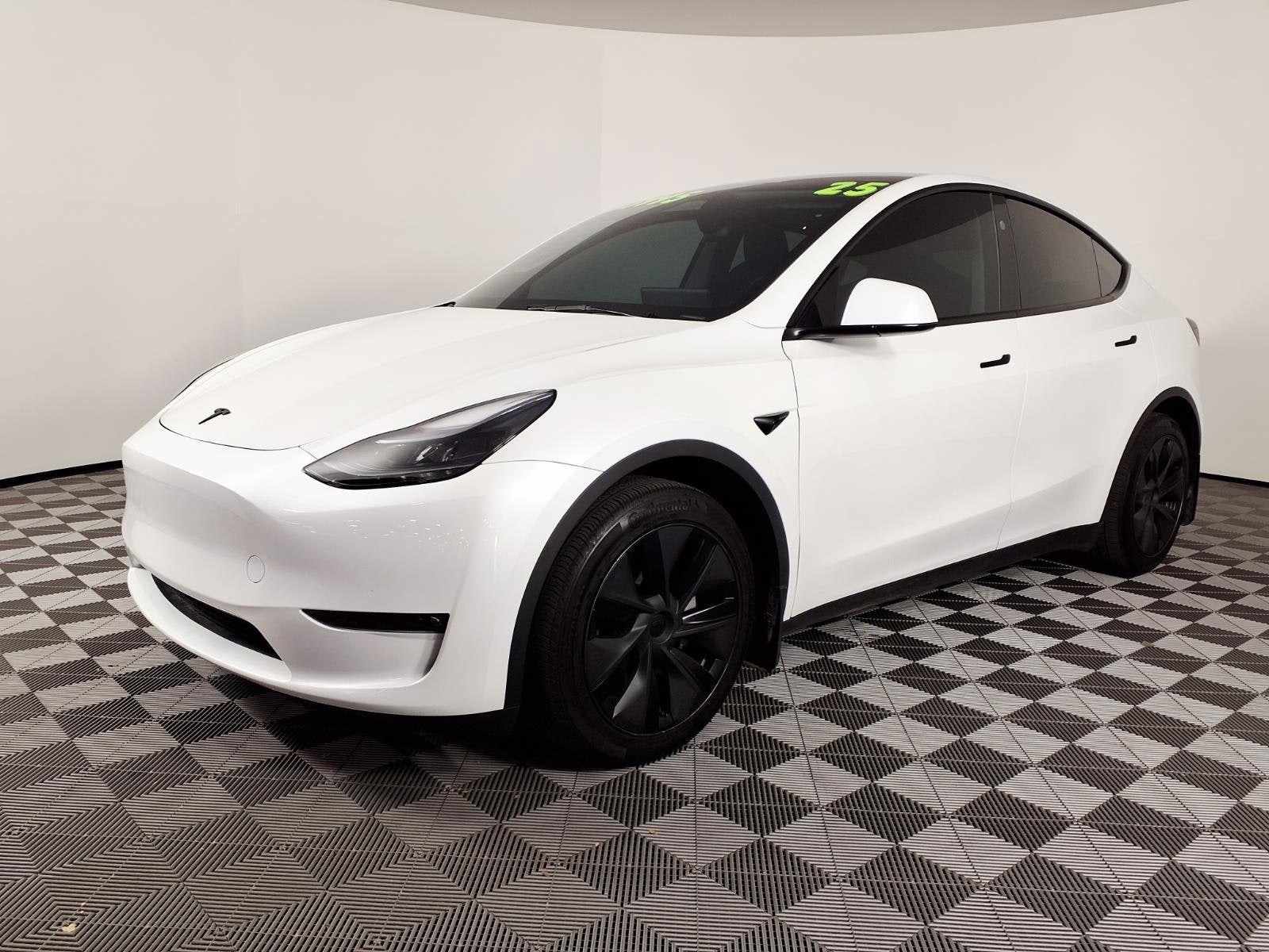2025 Tesla Model Y Long Range