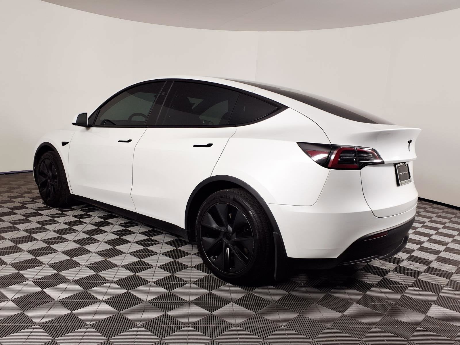 2025 Tesla Model Y Long Range