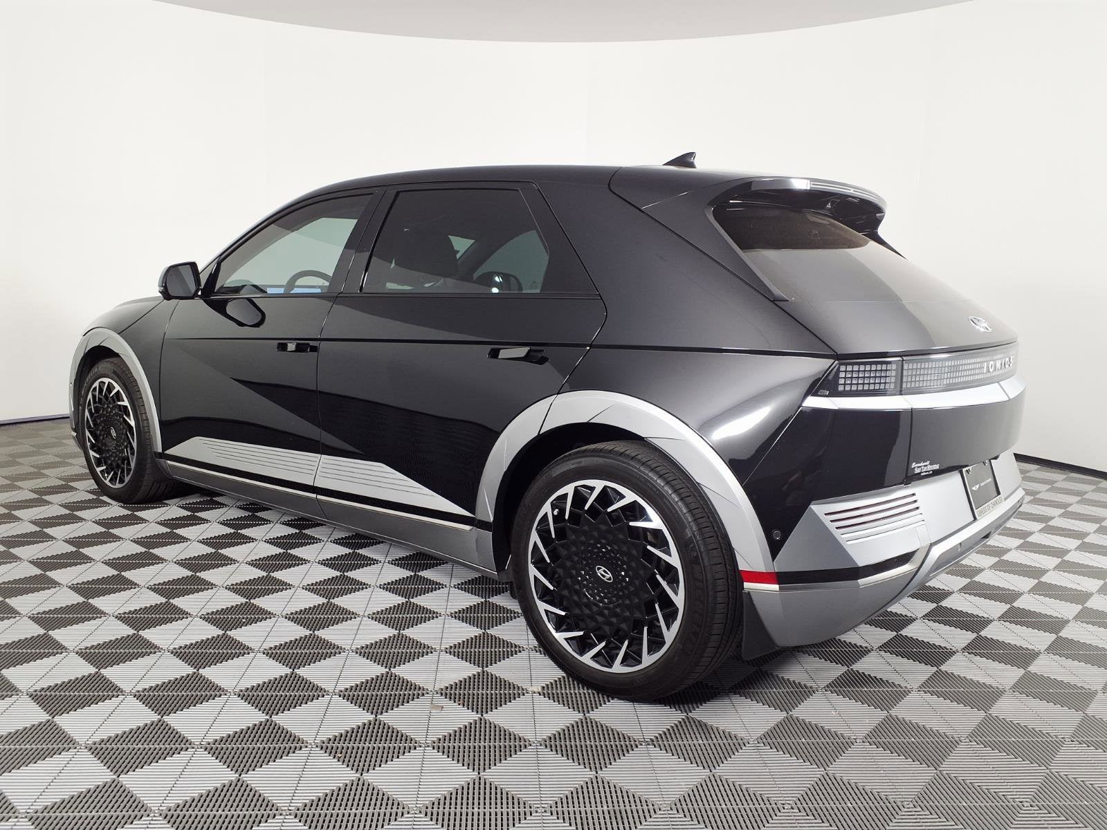 2024 Hyundai IONIQ 5 Limited