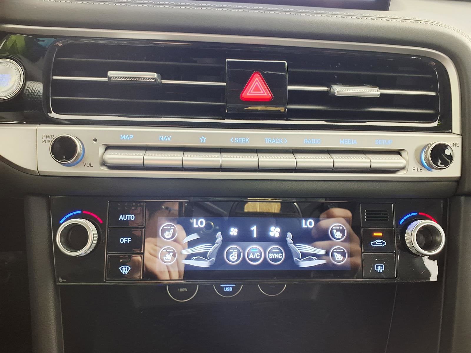 2026 Genesis G70 2.5T Prestige