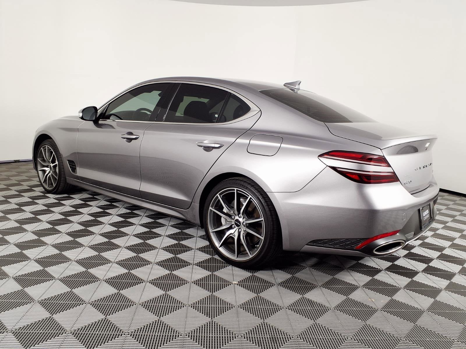 2025 Genesis G70 2.5T