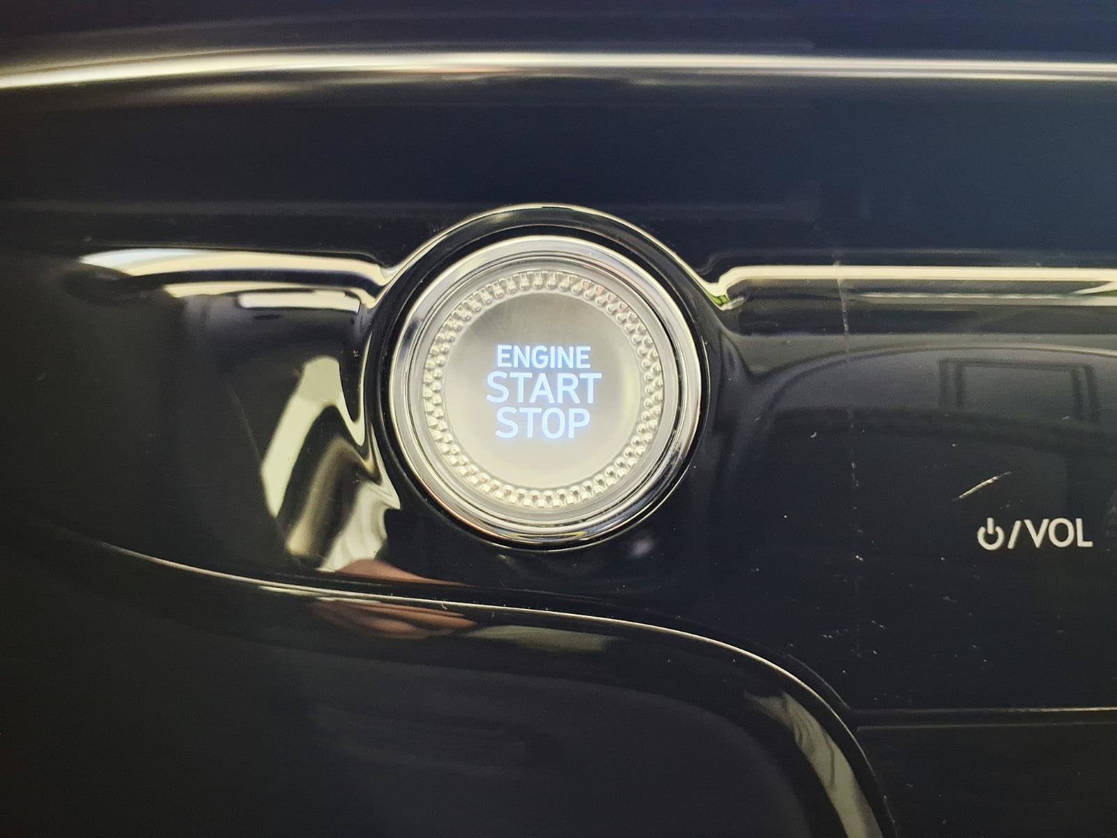 2026 Genesis G80 2.5T Advanced