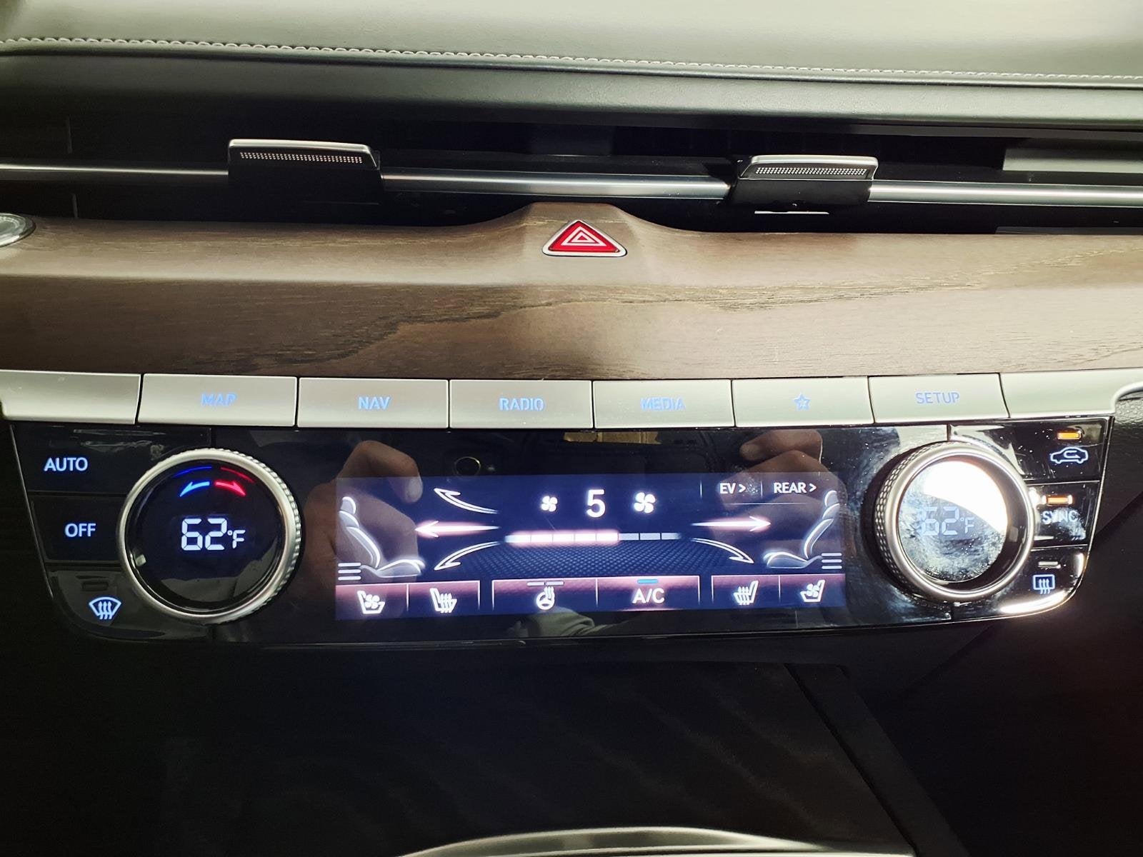 2024 Genesis Electrified G80 Advanced
