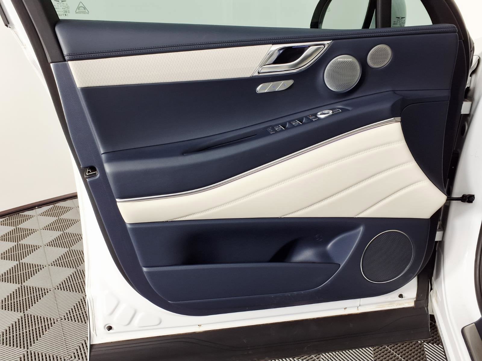 2025 Genesis GV80 Prestige