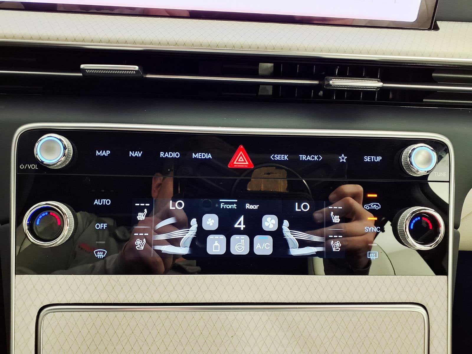 2025 Genesis GV80 Prestige