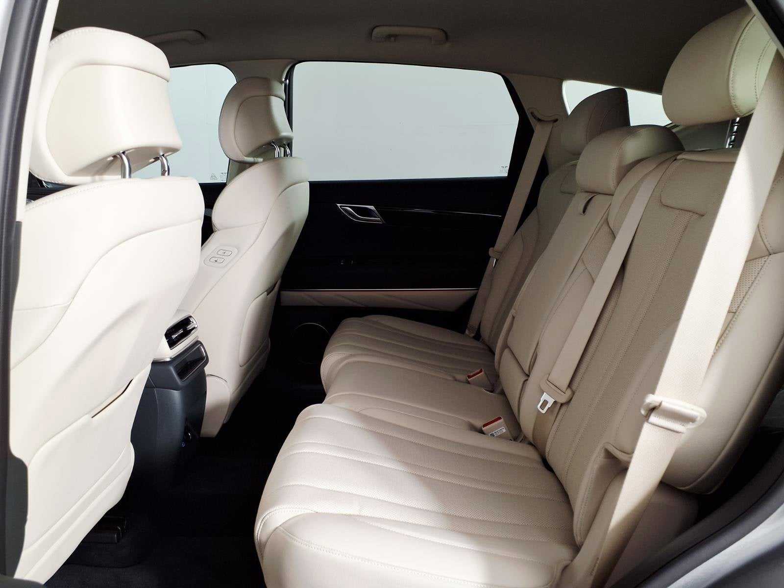 2025 Genesis GV80 Standard