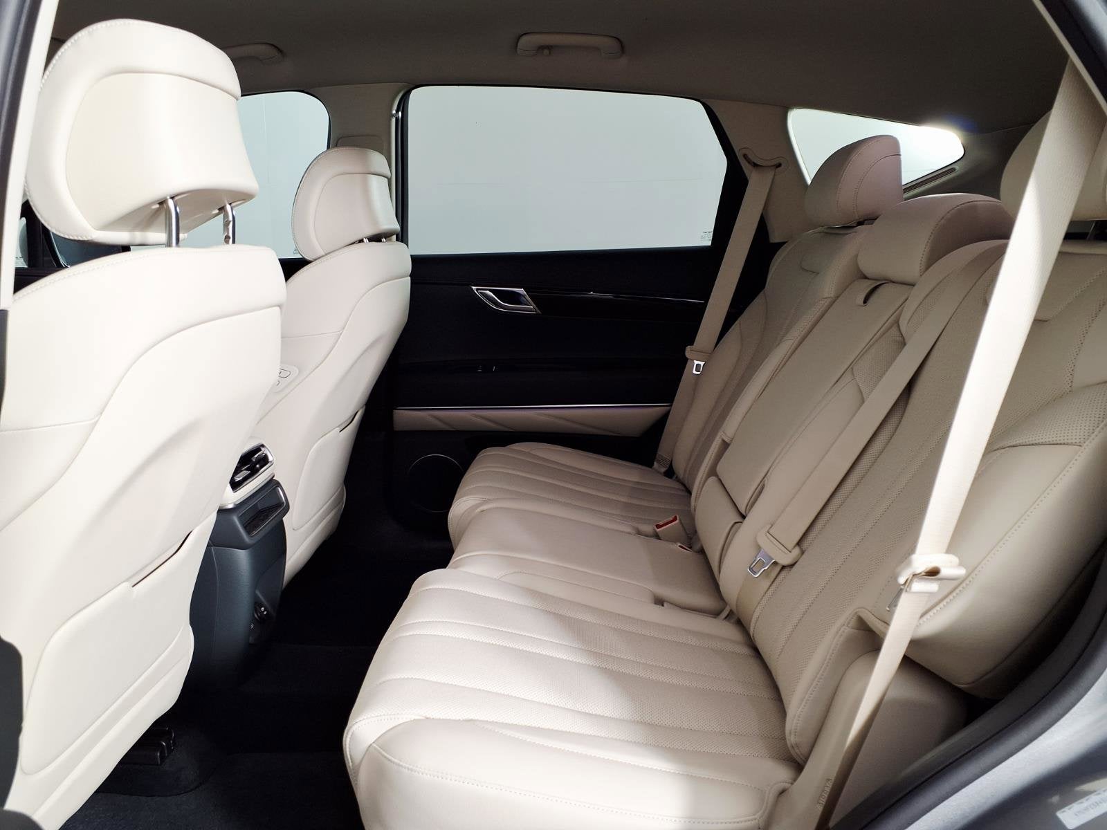 2025 Genesis GV80 Standard