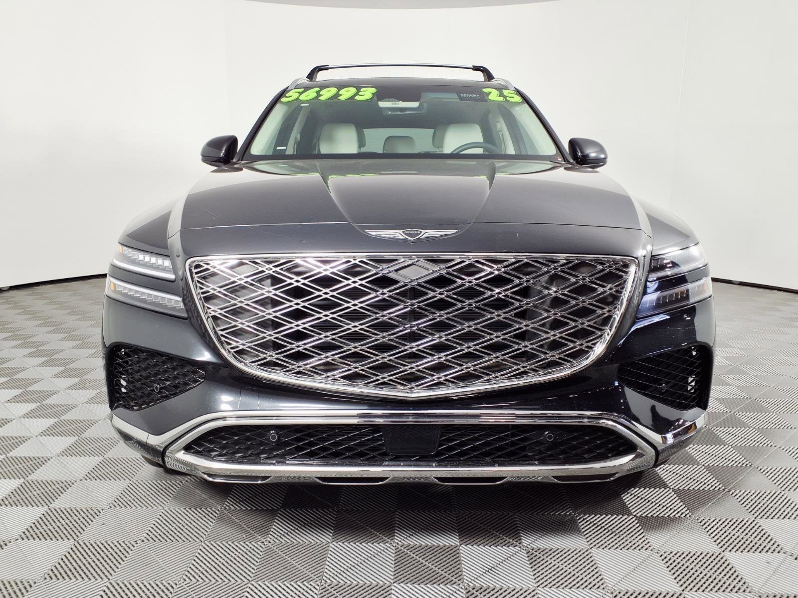 2025 Genesis GV80 Select