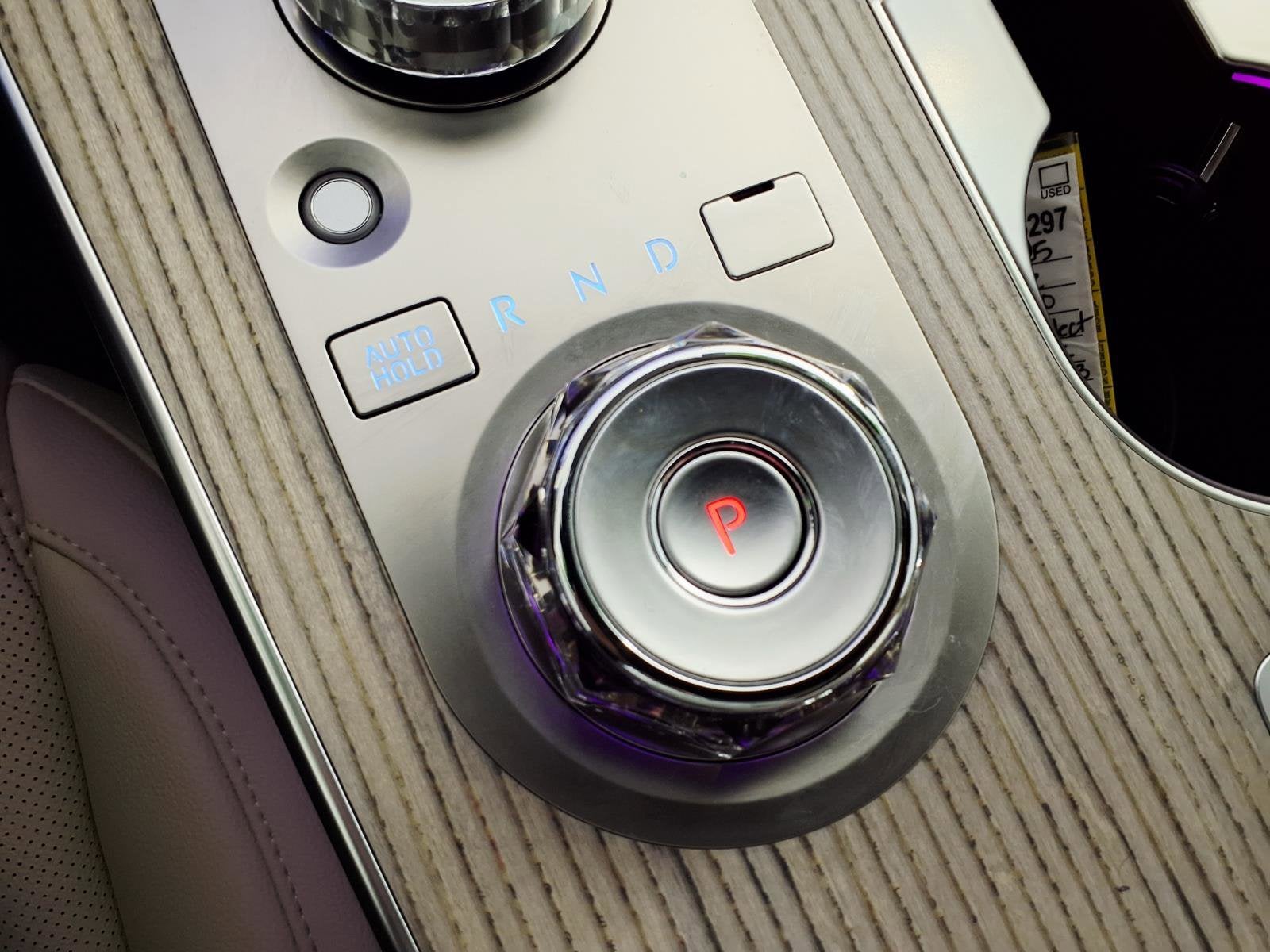 2025 Genesis GV80 Select