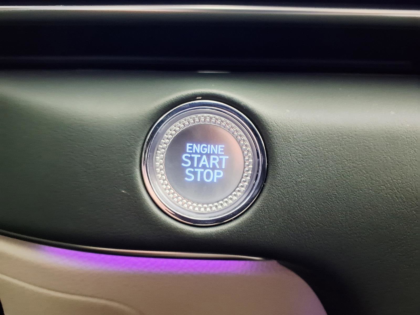 2025 Genesis GV80 Select