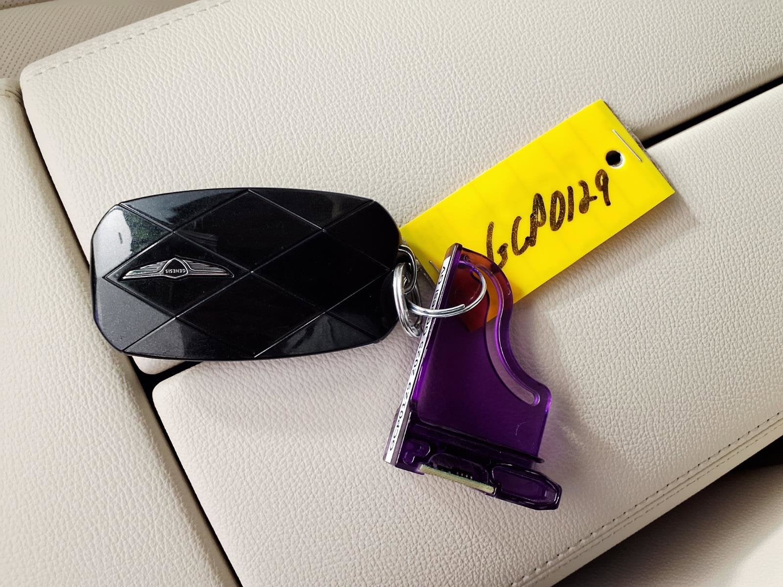 2025 Genesis GV80 Select