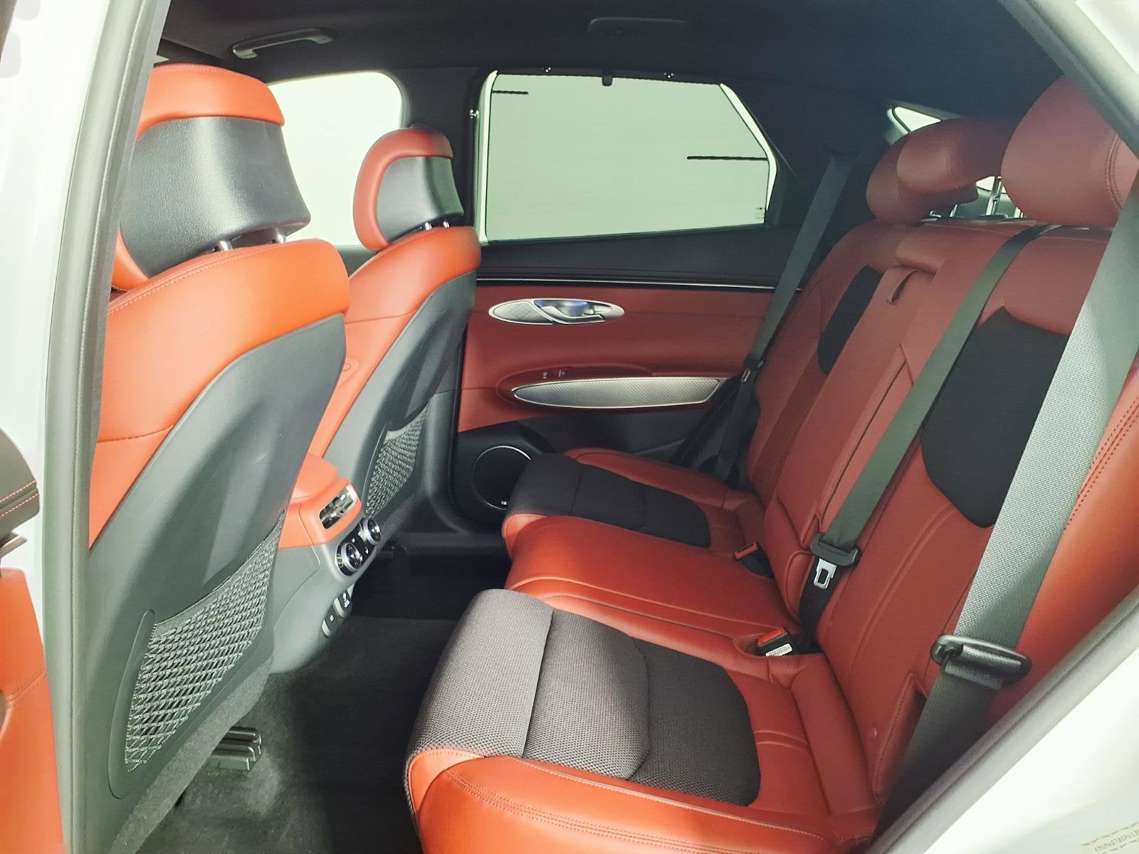 2023 Genesis GV70 2.5T